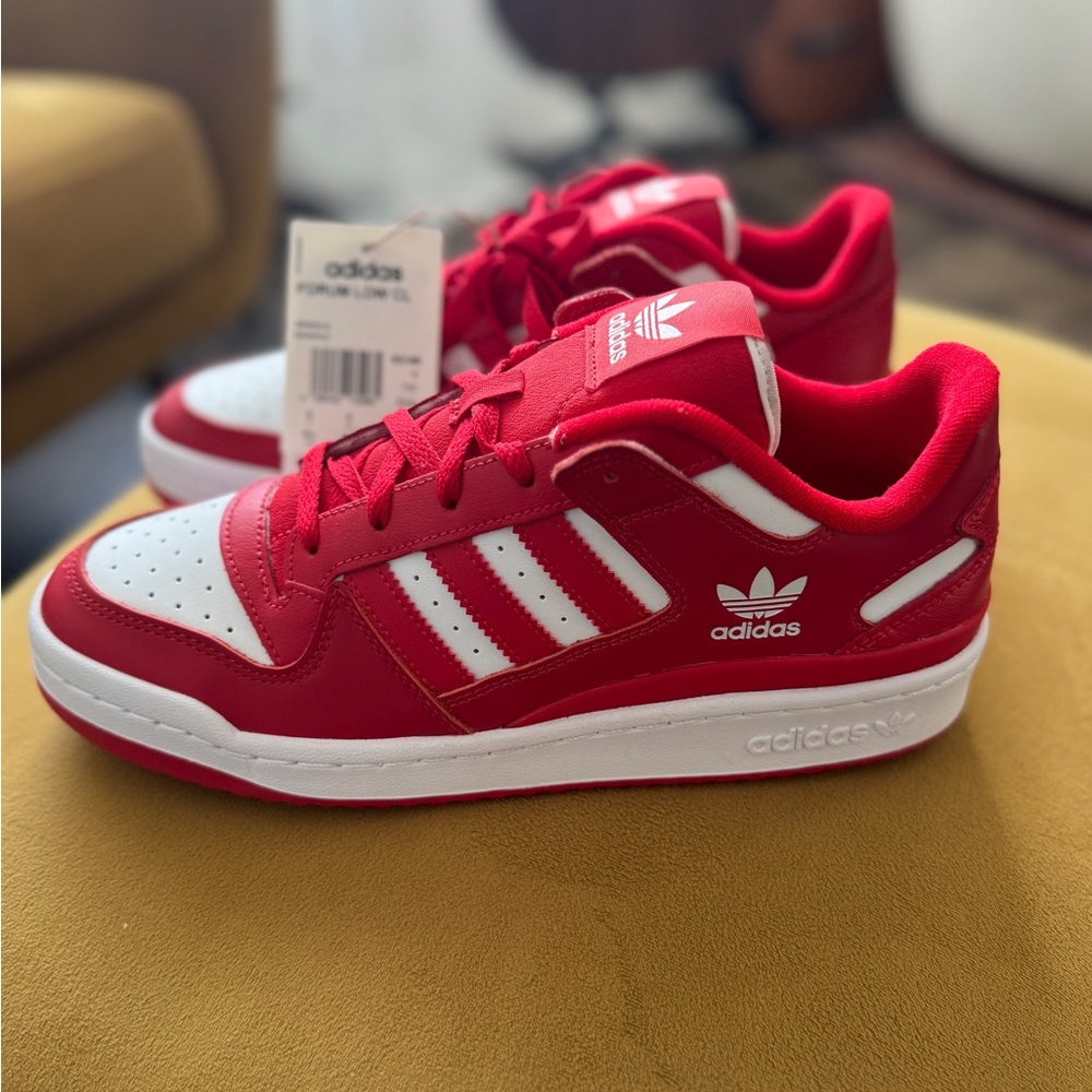 Brand new with tags Adidas Original Forum Low CL